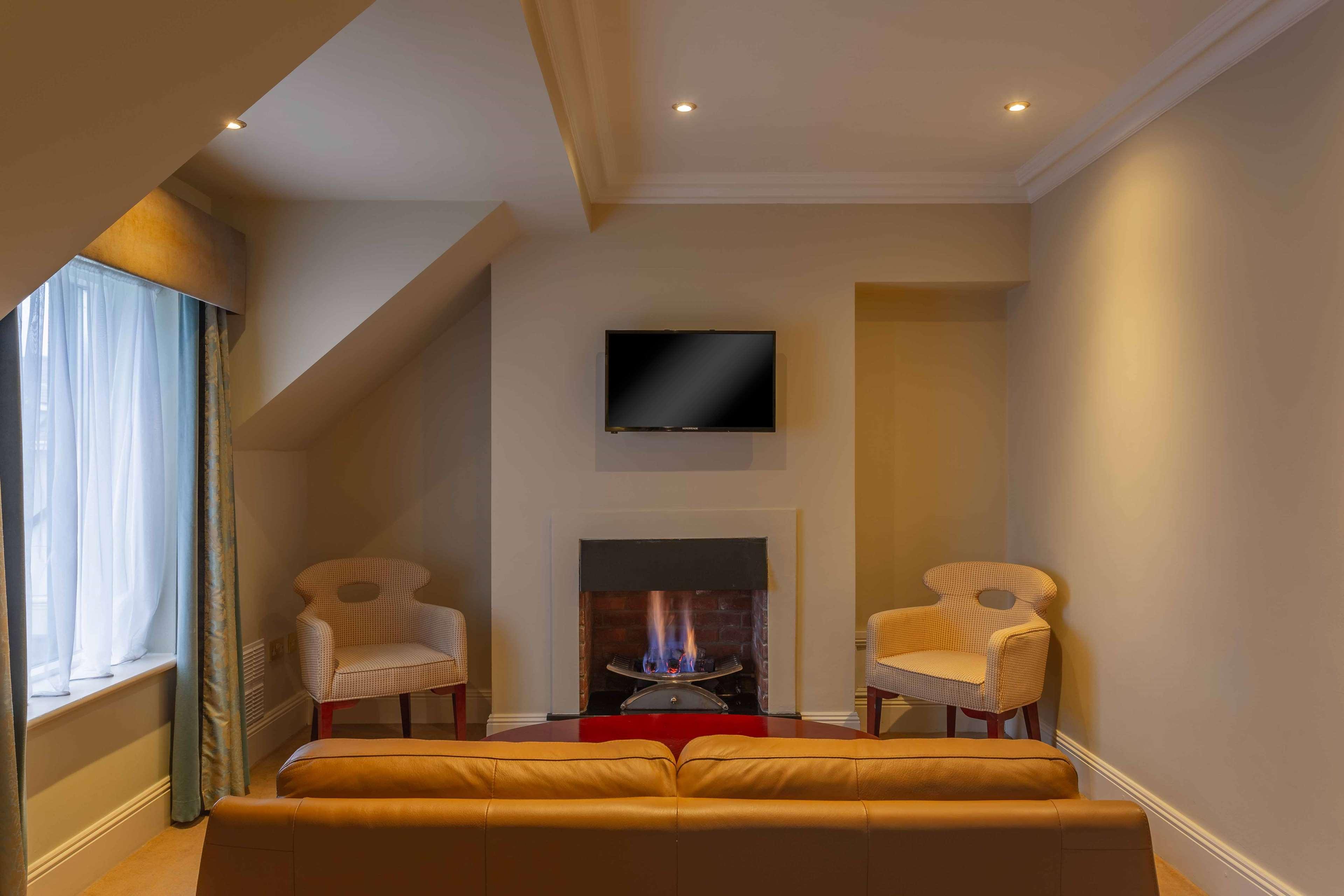 Castle Hotel, Bw Signature Collection Hotel 4*